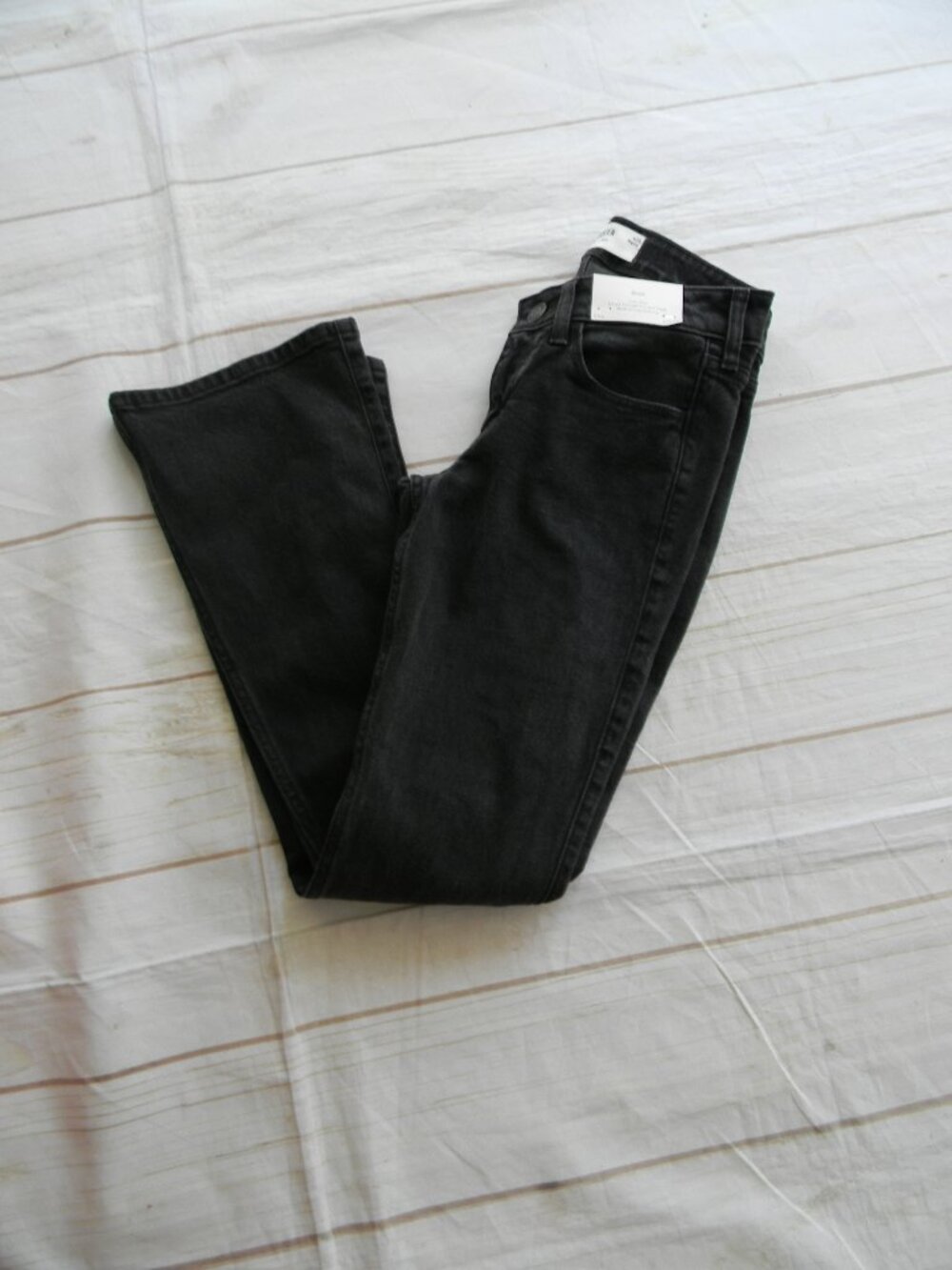 NWT HOLLISTER BLACK WASH LOW-RISE BOOT BOOTCUT JEANS SZ 0R W25 REG